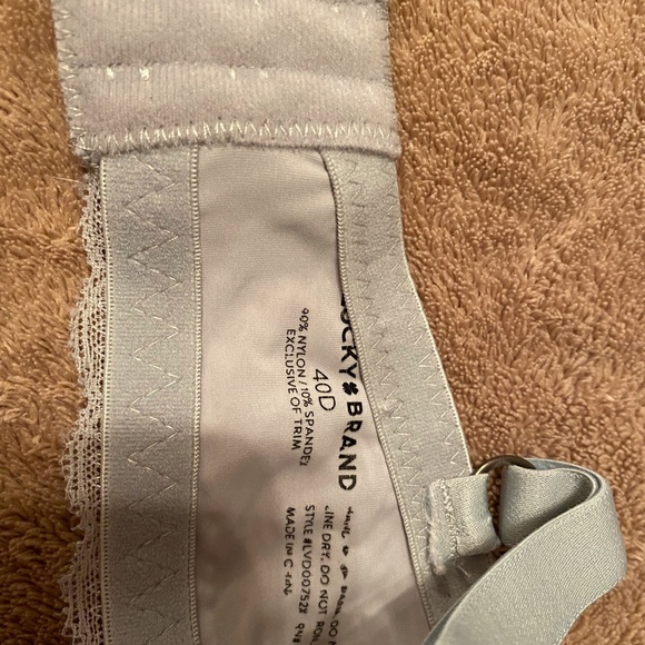 Bra Bundle - Picture 5 of 5